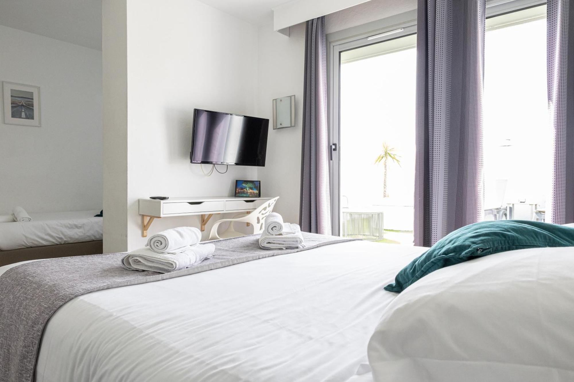 Hotel Aquarius Canet-en-Roussillon Buitenkant foto